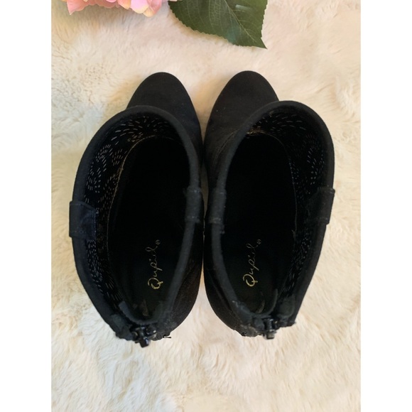 COPY - Qupid | Lazer cut black suede healed western booties - Picture 9 of 11